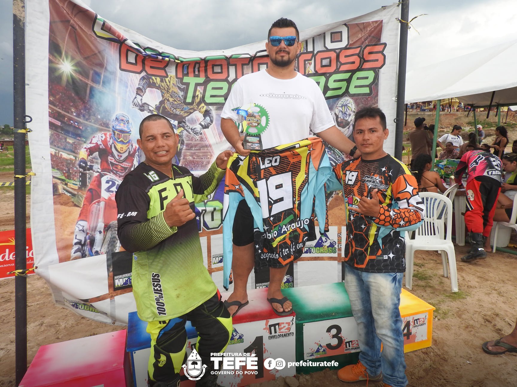 Torneio de motocross com apoio da Prefeitura volta agitar a Praia da Ponta  Branca - Prefeitura Municipal de Tefé