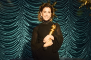 Além do troféu do Globo de Ouro, Fernanda Torres ganhou uma bolsa com presentes avaliados em R$ 6,1 milhões