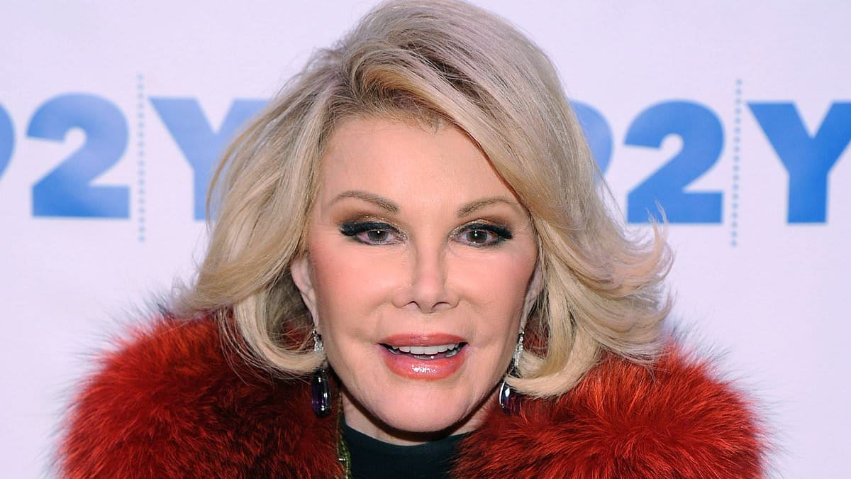 A filha de Joan Rivers, Melissa, revela que a reviravolta do destino salvou o arquivo de piadas de sua mãe de ser destruído em incêndios em Los Angeles