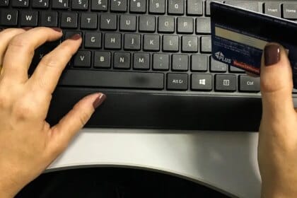 Receita Federal irá monitorar dados de cartão de crédito e Pix