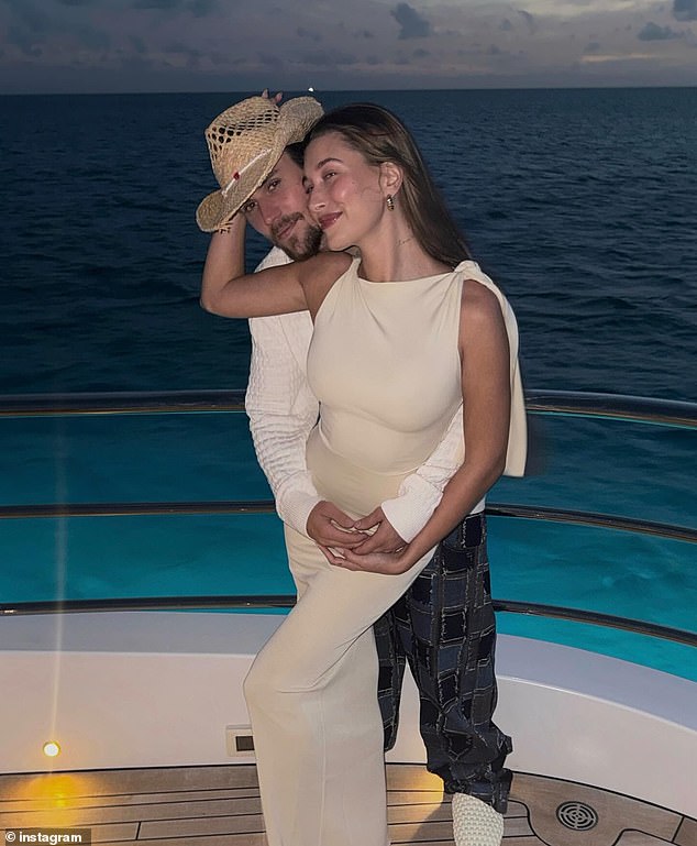 Justin já encontrou amor com sua esposa, Hailey, que deu à luz seu primeiro filho em agosto