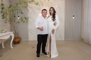 O casal subiu ao altar nesta sexta-feira (14/3)