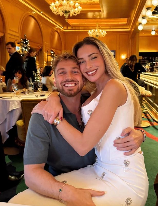 Sam Thompson e Zara McDermott