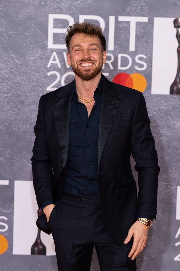 Sam Thompson participa do Brit Awards 2025 no Intercontinental Hotel em 01 de março de 2025 em Londres, Inglaterra