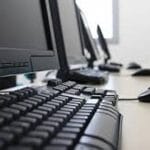 Pesquisa do Cetic.br de 2018 mostra que 39% dos domicílios brasileiros não têm acesso à internet por falta de computador