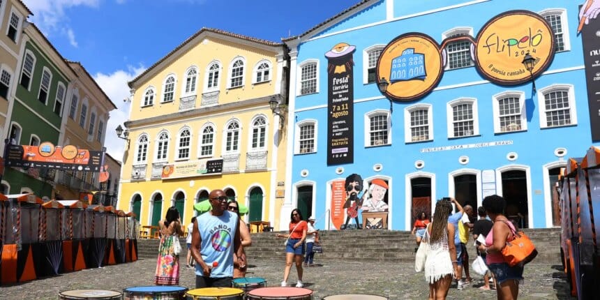 Em alta: foliões planejam prolongar estadia na Bahia após carnaval