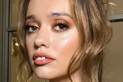 Aimee Lou Wood Wood White Lou bate o Snl sobre 'Skit e sem graça' que zombava dos dentes