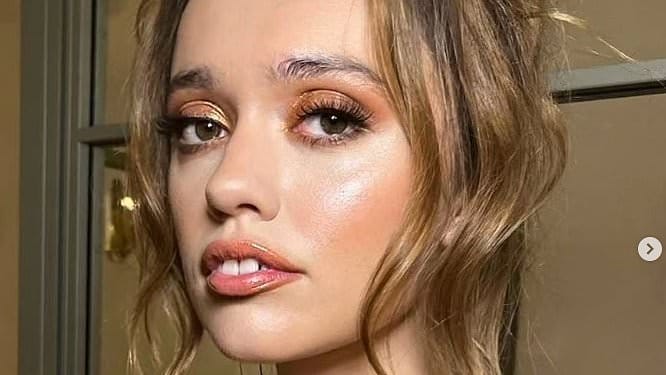 Aimee Lou Wood Wood White Lou bate o Snl sobre 'Skit e sem graça' que zombava dos dentes
