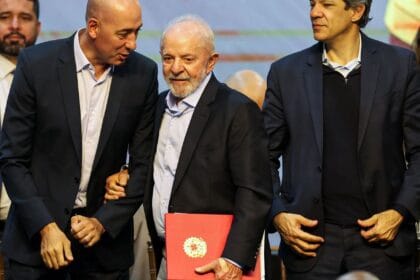 Lula defende isenção do imposto de renda para quem ganha até R$ 5 mil