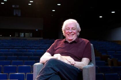 Marco Nanini ressalta importância do teatro e descarta aposentadoria