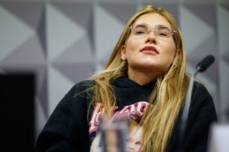 Virgínia diz que 'vai pensar' em parar com bets e provoca senadores: 'Se faz tão mal, proíbe'