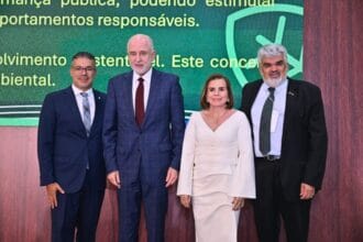 TCE-AM e IRB encerram Congresso Internacional de Controle e Políticas Públicas com palestra sobre sustentabilidade ambiental e assinatura da Declaração da Amazônia