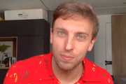 Leo Lins alega que é um personagem em seu show