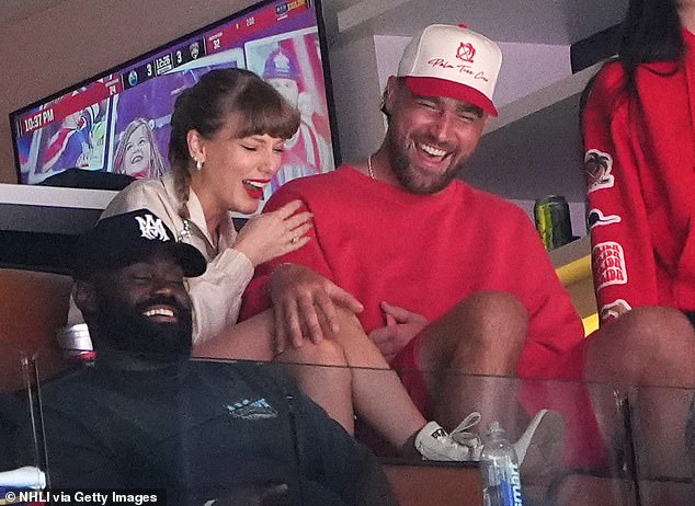 Na semana passada, o casal desfrutou de uma noite discreta em um restaurante de luxo em Palm Beach