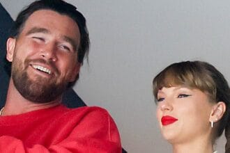Todos os ovos de Páscoa da roupa de Taylor Swift no jogo de hóquei depois dos rumores de casamento de Travis Kelce