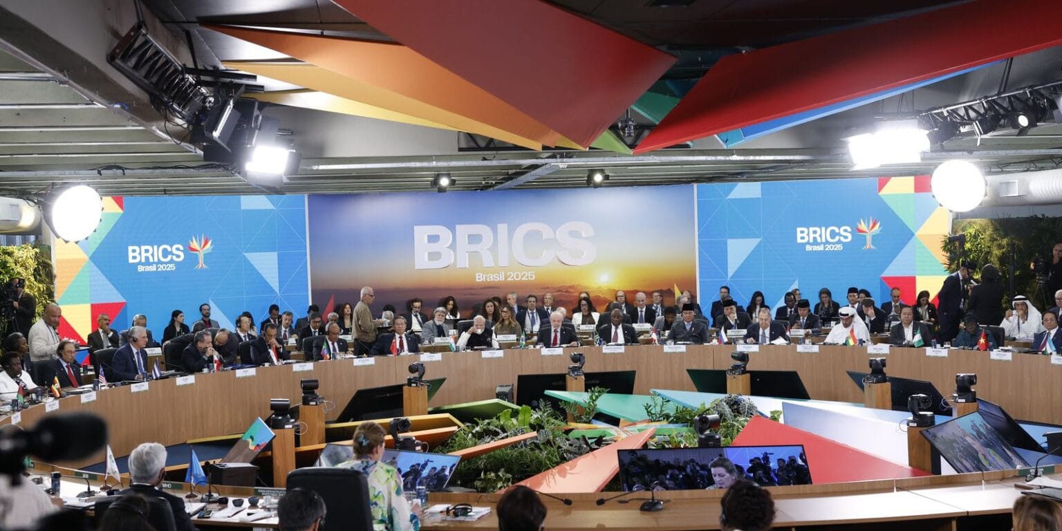 Brics aprova parceria para eliminar doenças socialmente determinadas