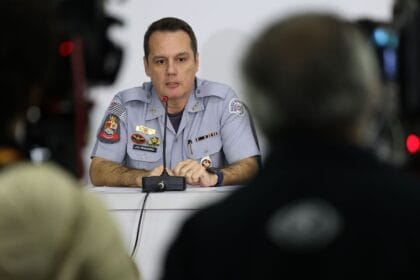 Operação em Paraisópolis acaba com dois mortos e dois policiais presos