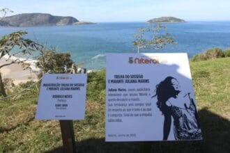Placa em homenagem a Juliana Marins é inaugurada na Praia do Sossego