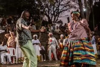 Encontro de Jongueiros transforma Praça Tiradentes em quilombo no Rio