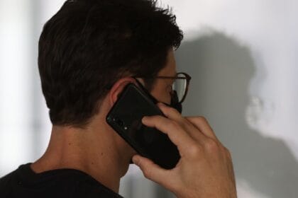 Procons e Idec criticam Anatel por revogar obrigatoriedade do 0303
