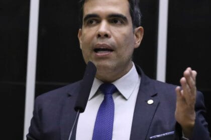 Deputado alvo da PF diz que destinou recursos para cesta básica 