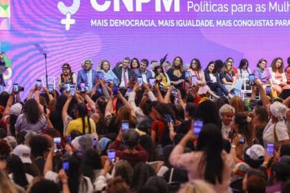 Mulheres cobram direitos e voz na 5ª Conferência Nacional