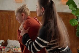 Associação muda técnicas de desengasgo em bebês, crianças e adultos