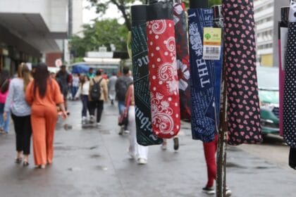Frente fria chega a São Paulo a partir de segunda com chuvas e ventos