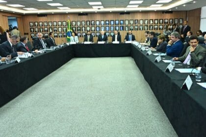 Governo cria comitê de enfrentamento da crise do metanol
