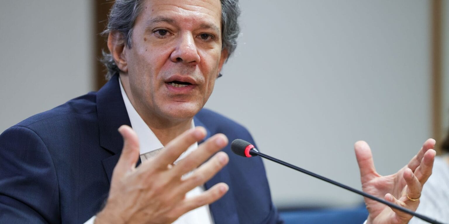 Haddad pede cooperação na segurança com RJ após decisão do STJ