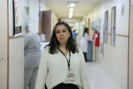 Tomaz Silva/Agência Brasil Rio de Janeiro (RJ), 30/10/2025 – A chefe da unidade de atenção psicossocial, Daniela Porto Faus na Maternidade Escola da UFRJ, em Laranjeiras, na zona sul do Rio de Janeiro  Foto: Tomaz Silva/Agência Brasil