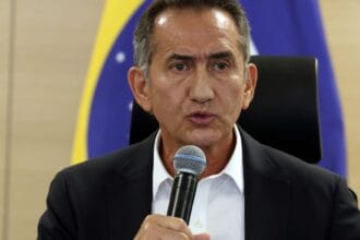 Ainda é impossível mensurar todos os danos do tornado, diz ministro