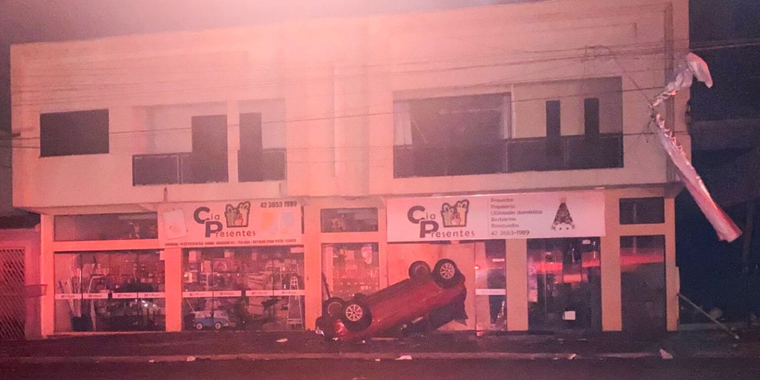 Tornados são formados em nuvens de tempestade, diz meteorologista