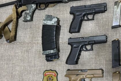 Flexibilização de armas em 2019 levou a desvio de pistolas para crime