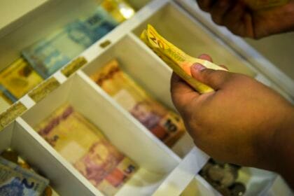 Segunda parcela do décimo terceiro deve ser depositada até dia 19