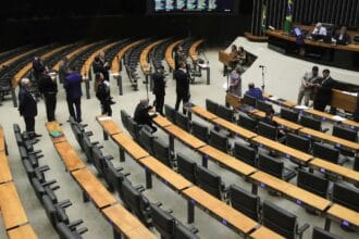 Edital para policial legislativo da Câmara sai em janeiro, diz Motta