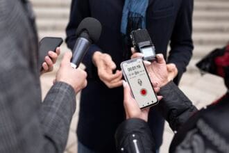 Profissão multimídia prejudica jornalistas, dizem sindicatos