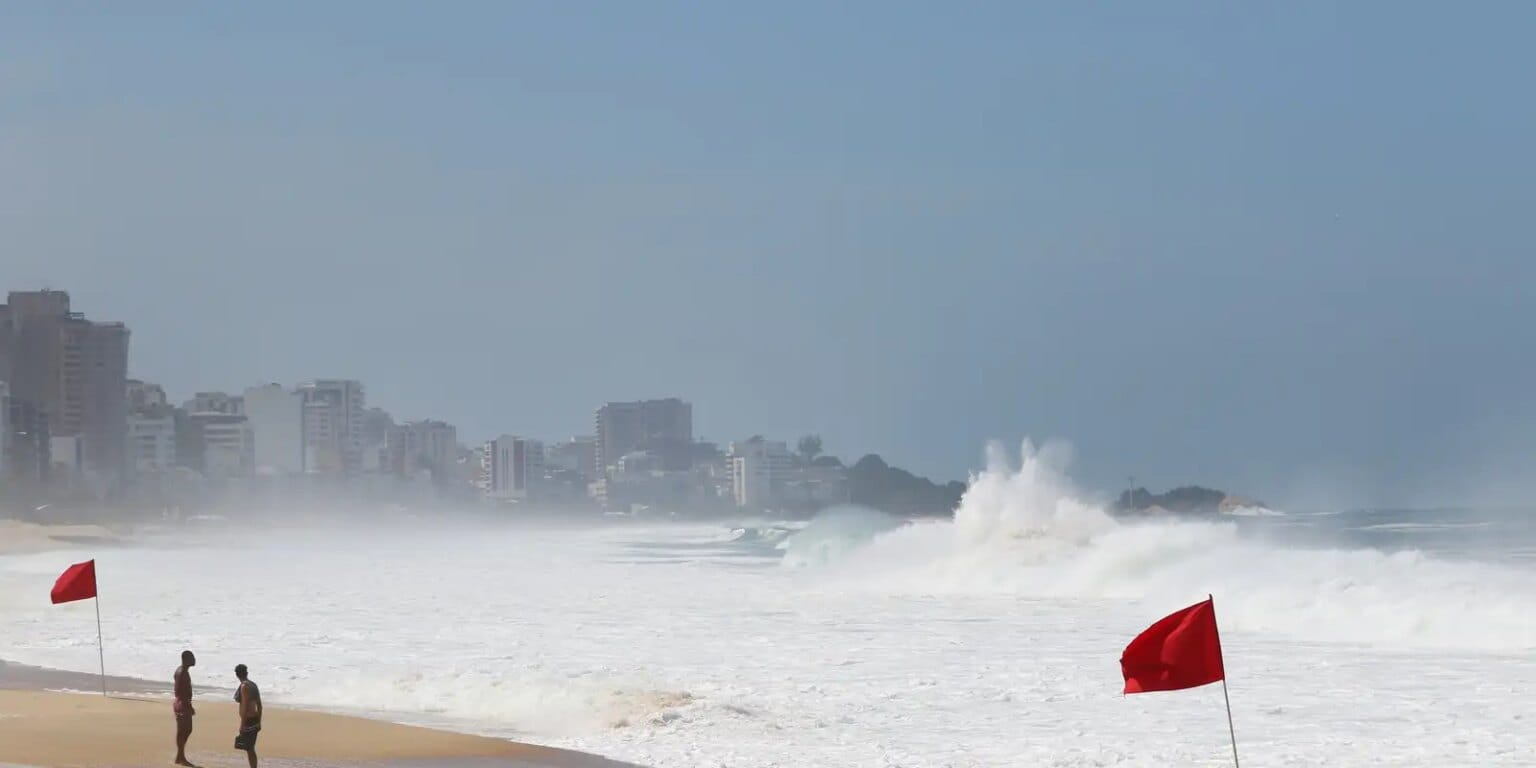 Rio tem novo alerta de ressaca neste fim de semana