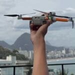 Vídeos de drones despertam interesse de turistas por favelas do Rio