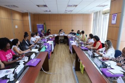 Fim da escala 6x1: proposta pode aliviar dupla jornada das mulheres