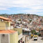 Habitantes de Perus, em SP, acusam fraude em audiência pública