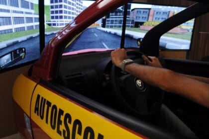 Governo lança sistema para aluno buscar instrutor e autoescola