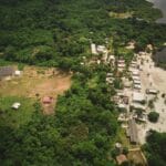 Após décadas de dependência do diesel, moradores da Comunidade Indígena Três Unidos, no Amazonas, passaram a contar com energia limpa e contínua 24 horas por dia, com a inauguração da Usina Solar realizada na última sexta-feira (22).