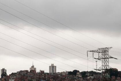 Fim de semana será de temporal no Sudeste e chuva intensa no Norte