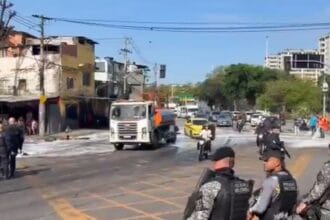 Manifestações contra ação da polícia bloqueiam vias do Rio