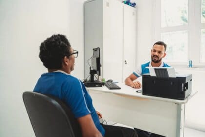 Pontos de atendimento reduzem distâncias e transformam o acesso à saúde em comunidades ribeirinhas do Amazonas - FAS