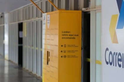 Após semana em greve, empregados dos Correios têm dissídio na segunda