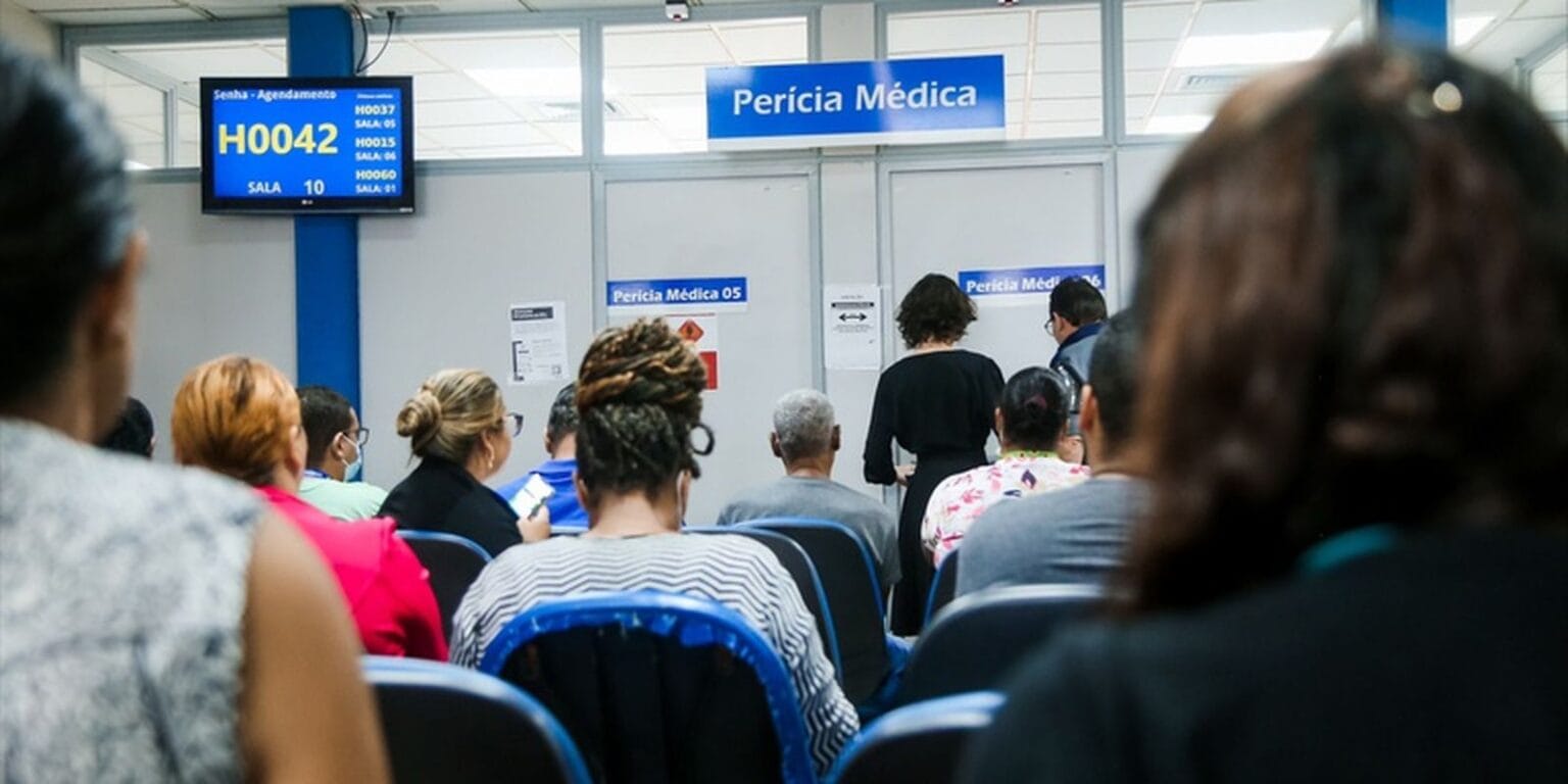 Ministro da Previdência anuncia o fim da fila de espera no INSS