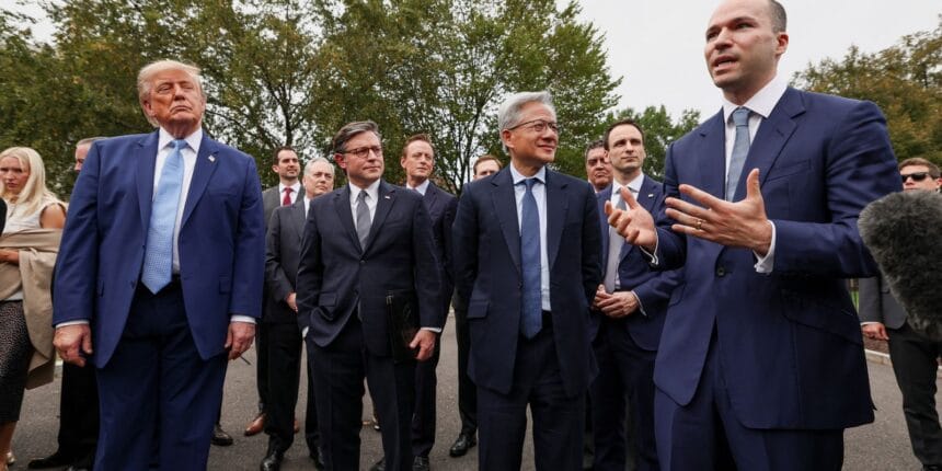 Trump anuncia autorregulação da IA por bigtechs em meio a temor social
